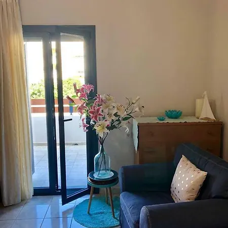 Anesis House